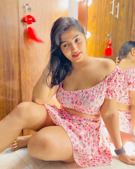 Sana – VIP Escort in Santacruz
